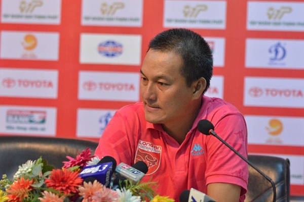 HLV Long An: 'Trọng tài thế này BĐVN không thể phát triển được'