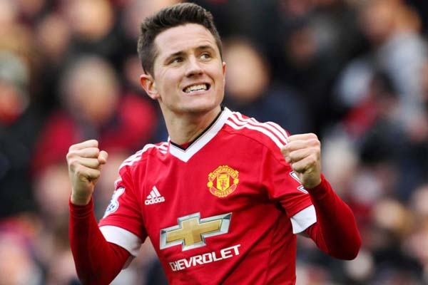 'Virus FIFA' báo hại MU: Giờ là thời của Herrera!