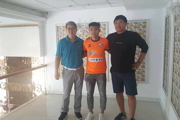 Chính thức: 1 cầu thủ VN thi đấu ở Hàn Quốc mùa giải 2018