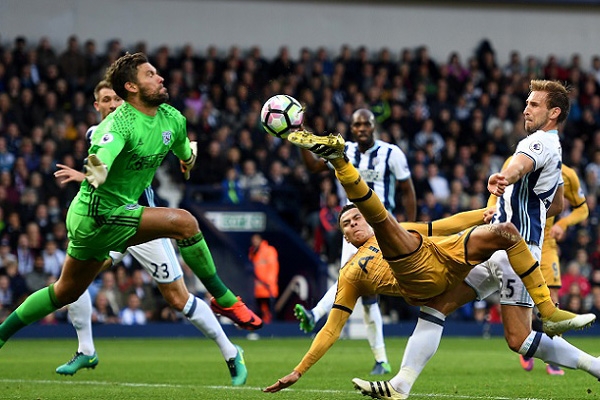 Tottenham thua đội bét bảng West Brom
