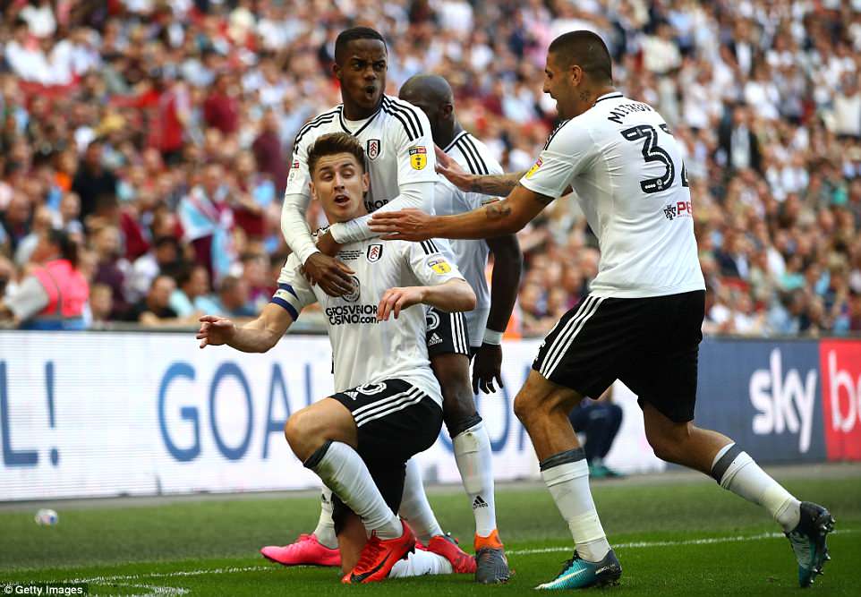 Xác định đội cuối cùng lên hạng chơi ở Premier League mùa tới