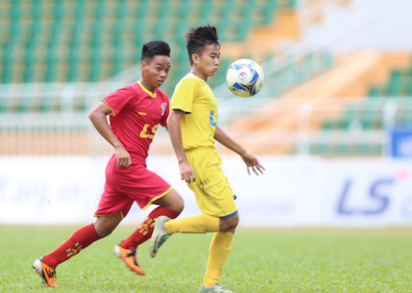 Chung kết U15 Quốc gia: Kẻ tám lạng, người nửa cân