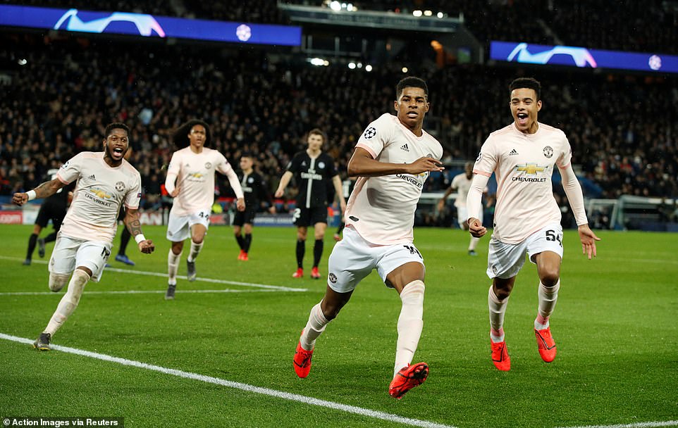 Lukaku lập cú đúp, MU lội ngược dòng thần kỳ trước PSG