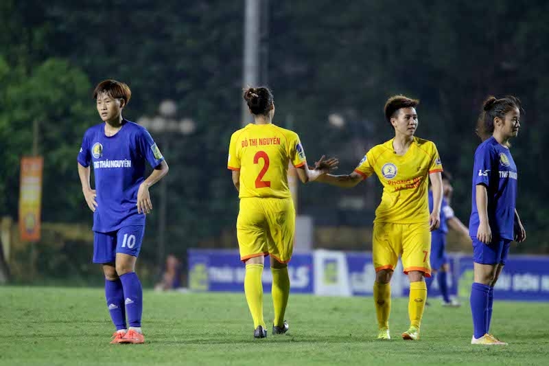 Phong Phú Hà Nam thắng đậm Thái Nguyên ở cúp Quốc gia nữ