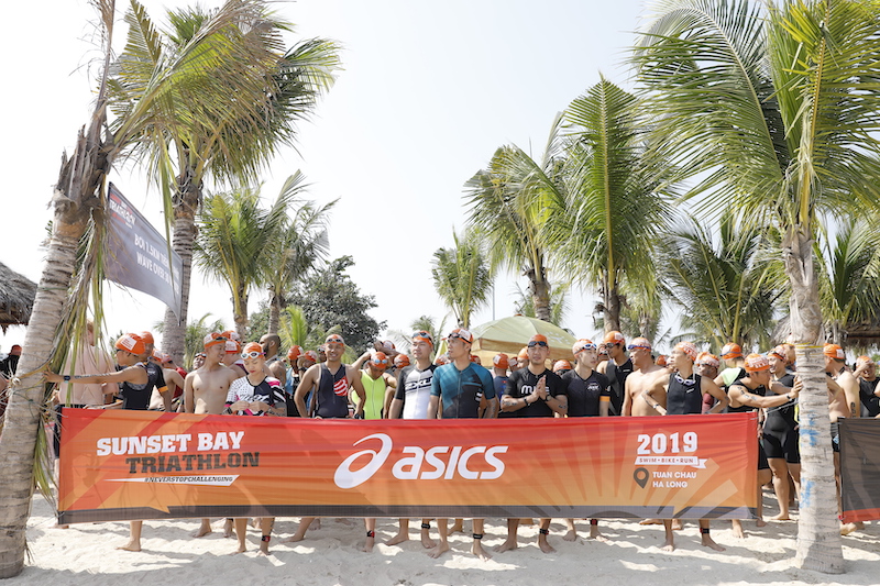 ASICS tiếp lửa đam mê, khuấy động đường đua tại Sunset Bay Triathlon 2019