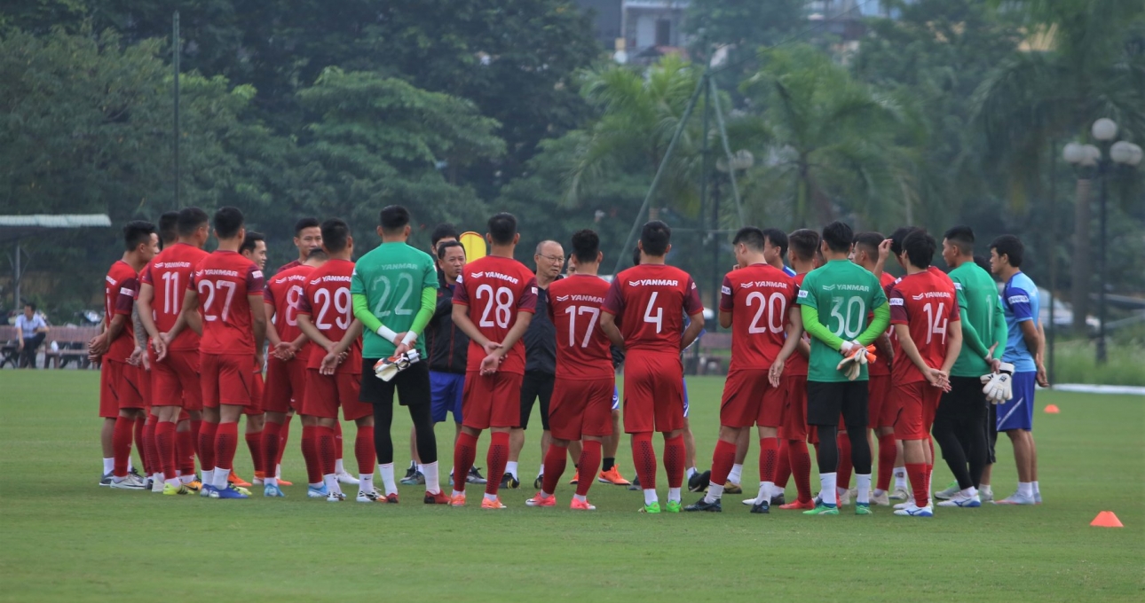 Tại sao U22 VN lại hội quân và tập luyện cùng ĐTQG?