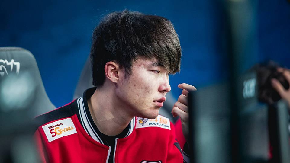 LMHT: Faker không còn là con 'quái vật' đường giữa 