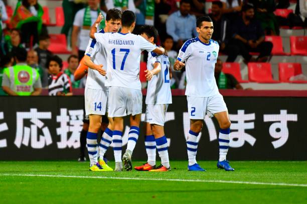 Kết quả bóng đá ngày 14/1: Nhật Bản, Uzbekistan đi tiếp