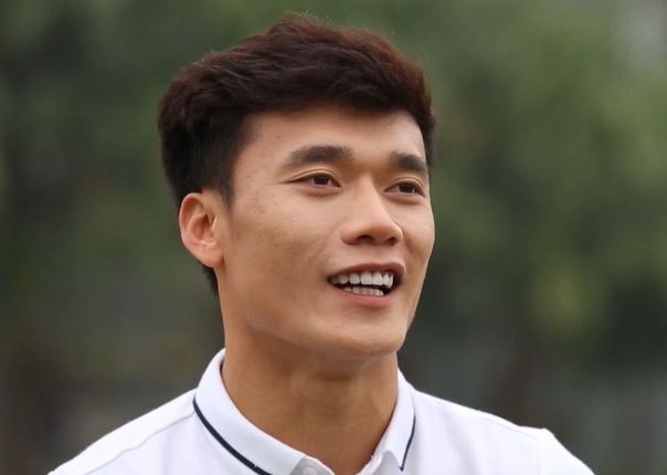 Bùi Tiến Dũng: 'Tôi có ước mơ được bắt cho Real Madrid'