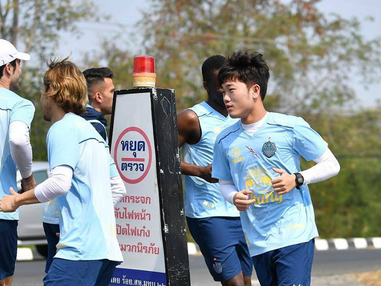 Xuân Trường nhanh chóng hòa nhập tại Buriram Utd
