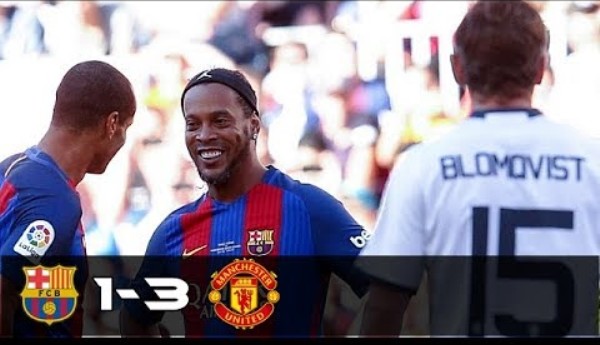Highlights: Huyền thoại Barca 1-3 Huyền thoại MU
