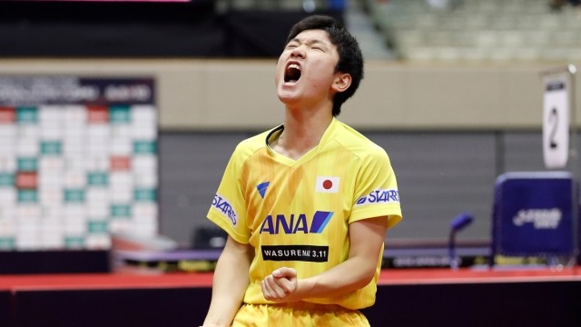 VIDEO: Tay vợt 14 tuổi Nhật Bản thắng nhà vô địch Olympic Ma Long