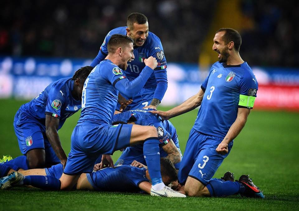 Italia giai đoạn tái thiết: Bay trên những đôi cánh chim non