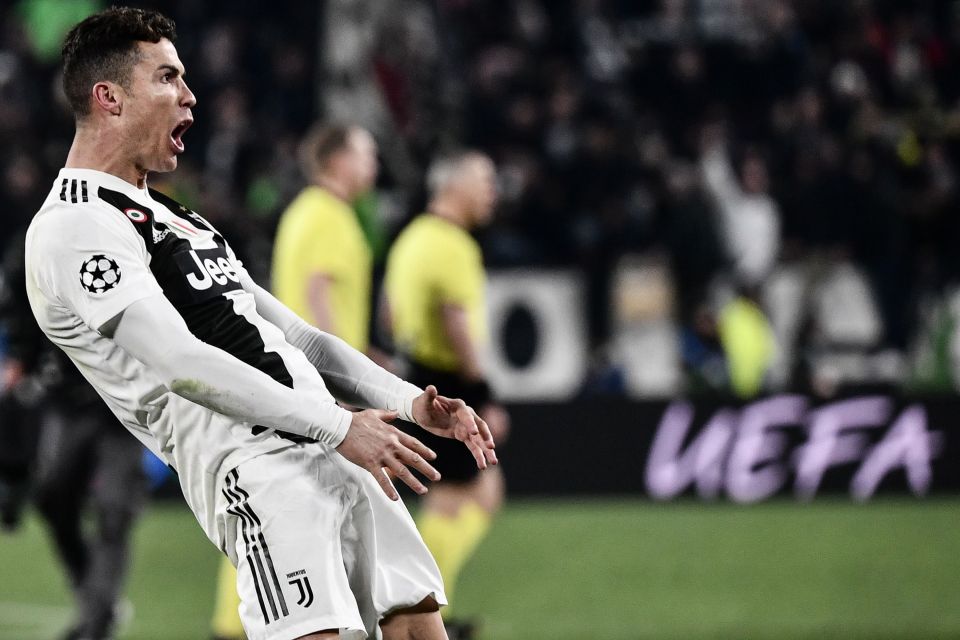 VIDEO: Top 10 cú sút có vận tốc kinh hoàng nhất, Ronaldo góp mặt 