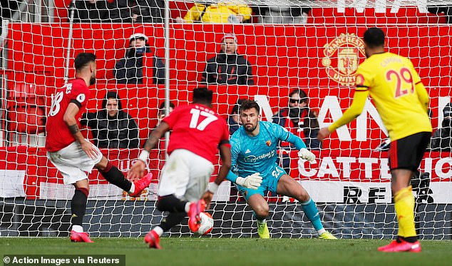 Bruno Fernandes đi thẳng vào lịch sử MU sau cú sút penalty