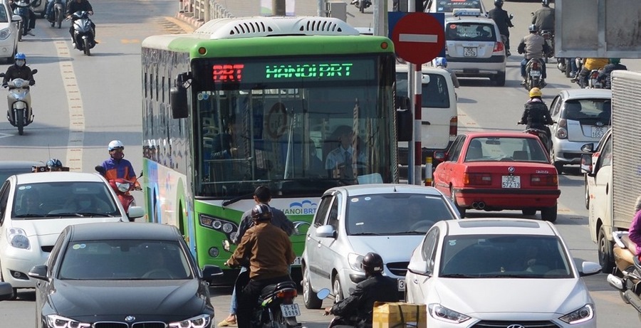 Hà Nội miễn phí buýt nhanh đến sau Tết, sau đó sẽ xử phạt 'nghiêm' xe lấn làn