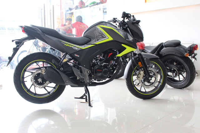 Honda CB Hornet 160R 2017 cập bến Việt Nam, giá từ 73 triệu 