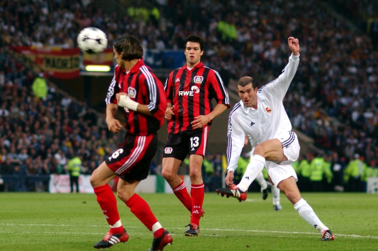 VIDEO: Tuyệt phẩm volley của Zidane tại chung kết C1 2002