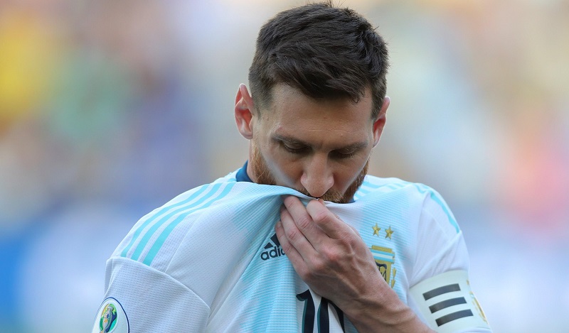 Messi: 'Mặt sân tại Copa America 2019 rất tệ hại'