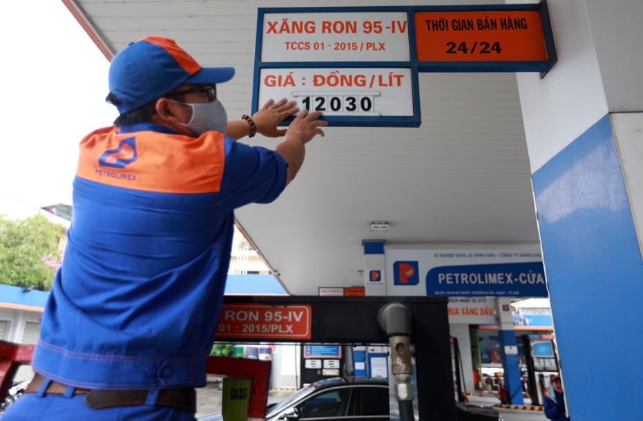 Giá xăng thay đổi bao lâu 1 lần?