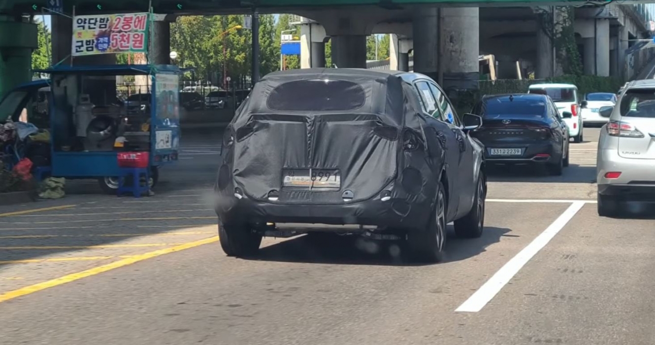 Kia Sportage lộ diện, sắp ra mắt 'đe nẹt' Hyundai Tucson