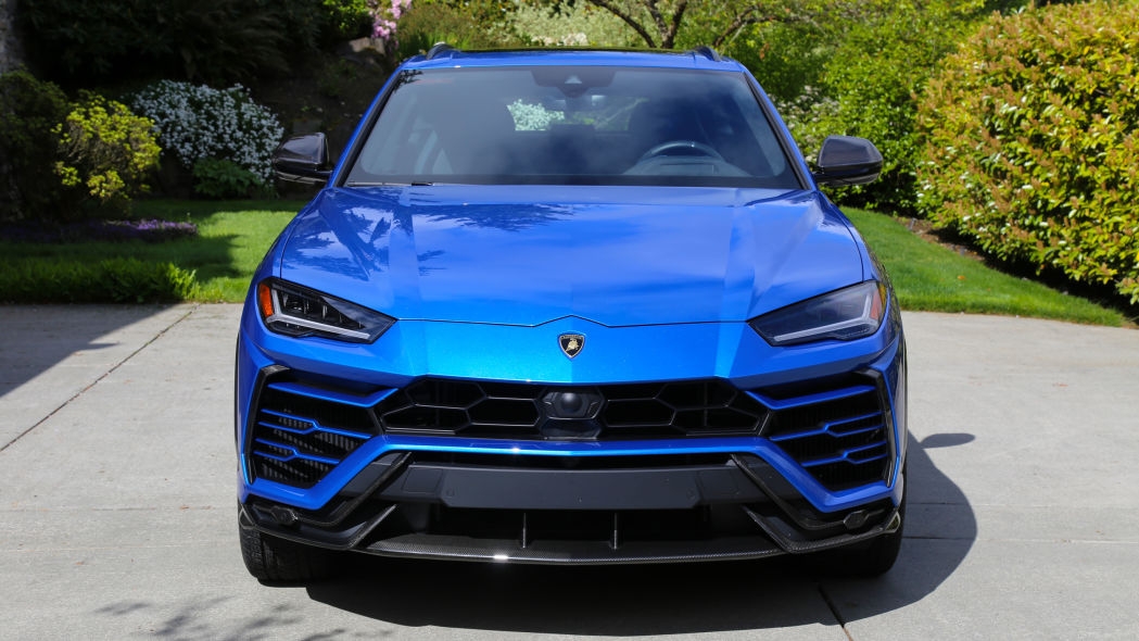 Hàng nghìn xe Lamborghini Urus bị triệu hồi vì lý do cháy nổ