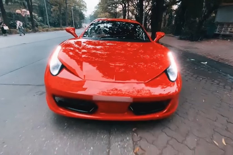 'Kỳ lạ' chiếc Ferrari 458 Italia tại Ấn Độ giá 249 triệu đồng