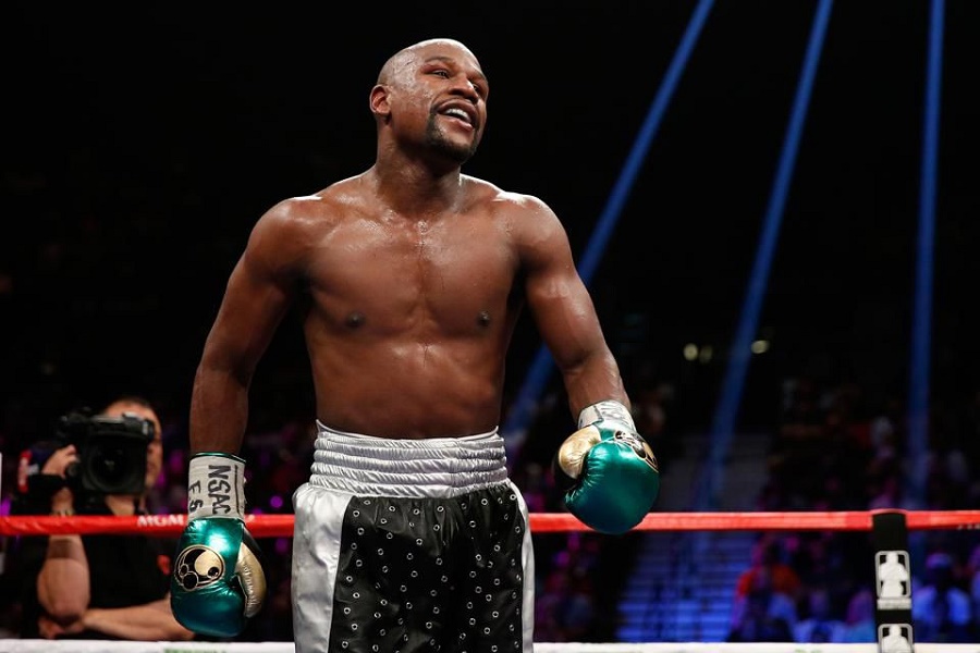 Floyd Mayweather sẽ trở lại và đấu với... Logan Paul?