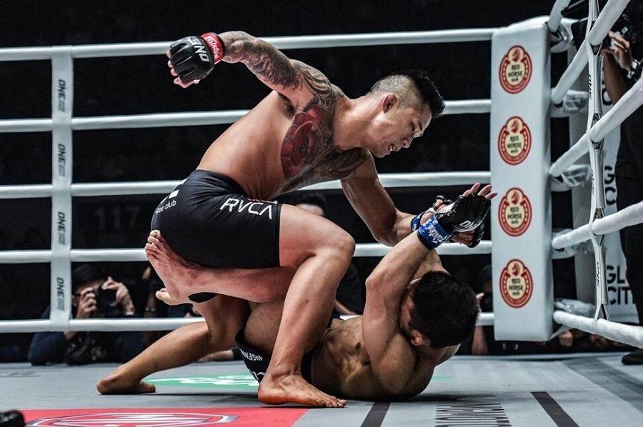 Martin Nguyễn: Cú đấm phải sẽ knock-out Thành Lê?