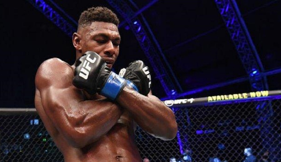 Cú đá không tưởng từ ngôi sao UFC mới: Phong cách Wakanda!