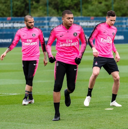 Mbappe, Hazard đồng loạt diện Nike Mercurial thế hệ mới