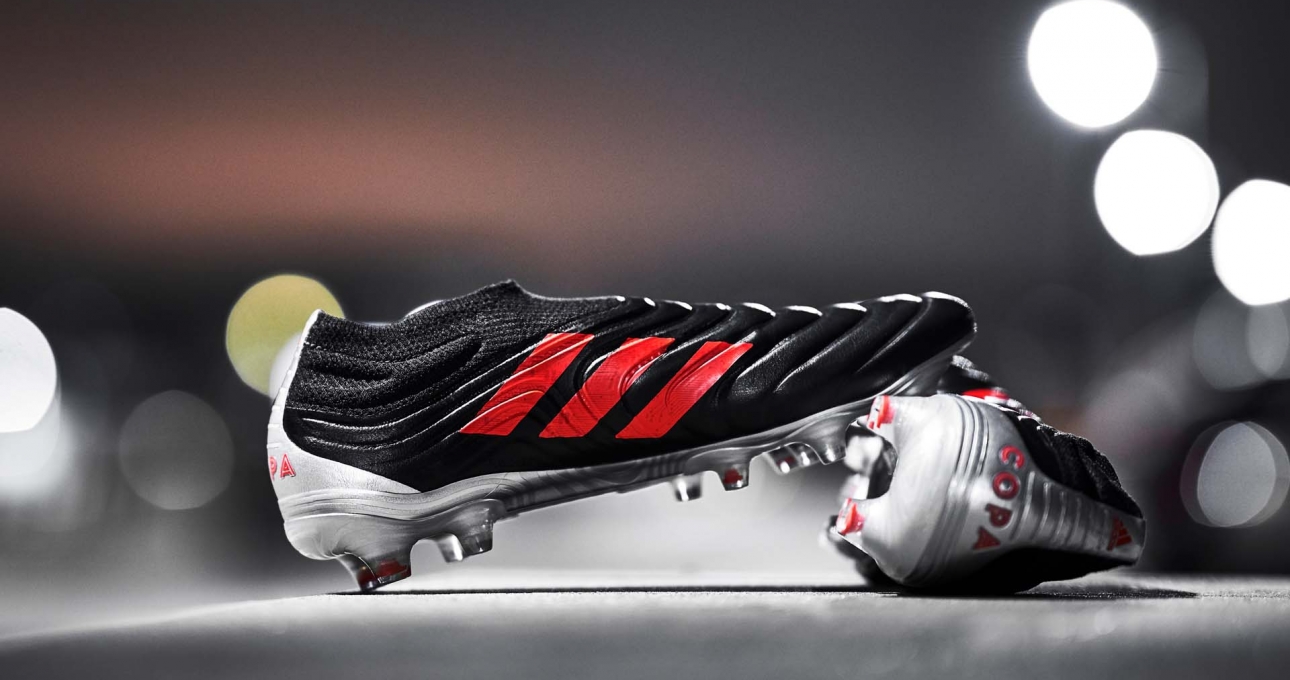 Cận cảnh Adidas COPA 19+ 302 Redirect: Đơn giản và chắc chắn