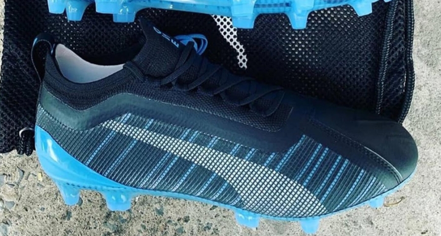 Trở thành nhà tài trợ mới, Puma ra mắt giày riêng cho Man City