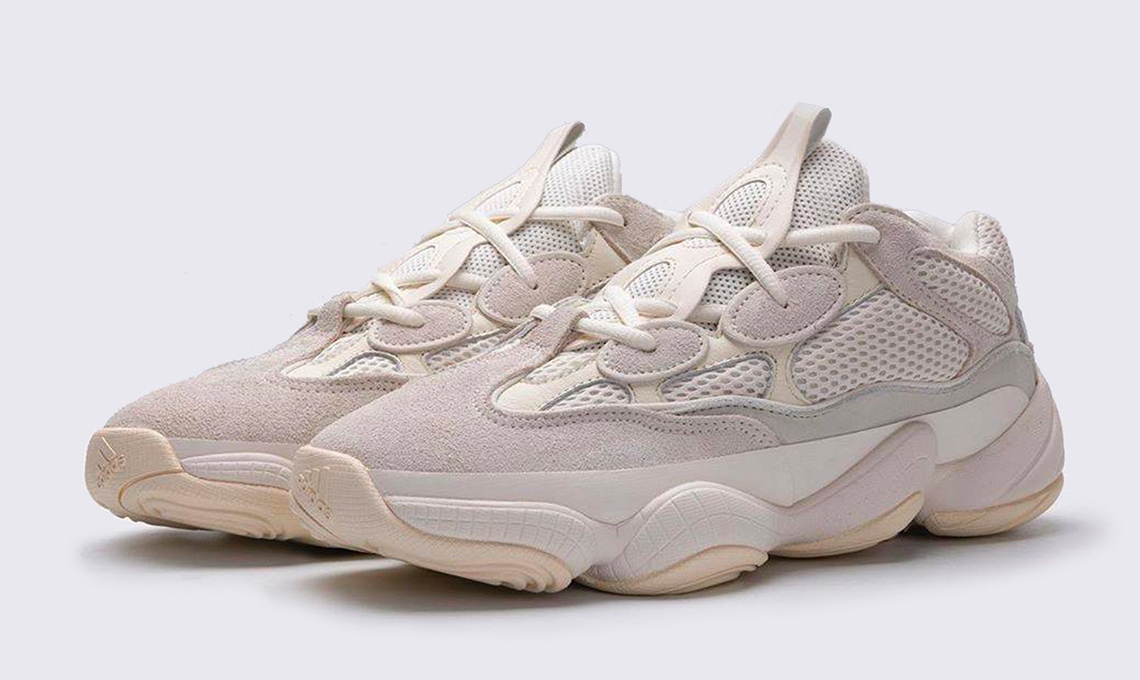 Cận cảnh siêu phẩm Adidas Yeezy 500 “Bone White” của Kanye West 