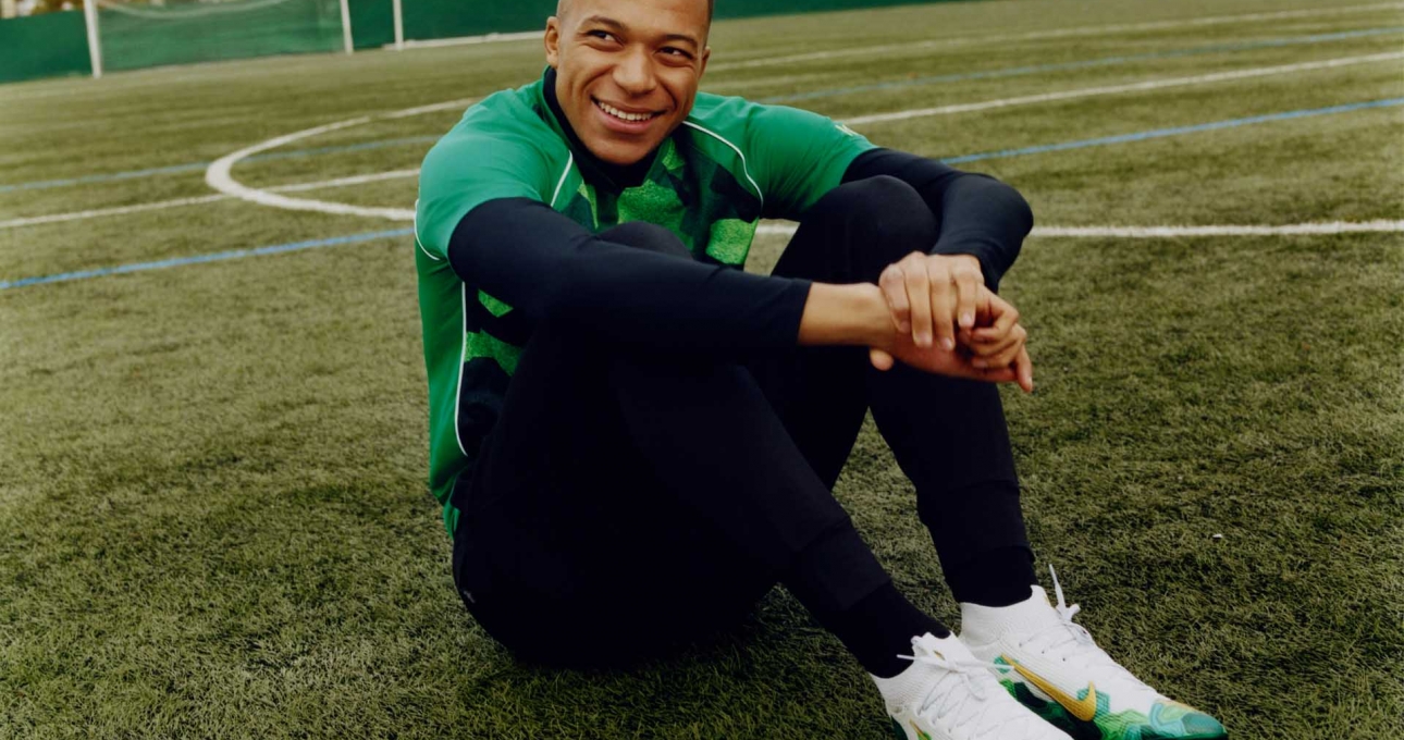 Kylian Mbappe có giày đá bóng đầu tiên cùng Nike