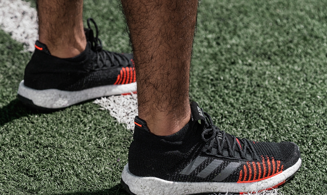 5 đôi giày Adidas giảm giá hấp dẫn nhất trong tháng 12/2019