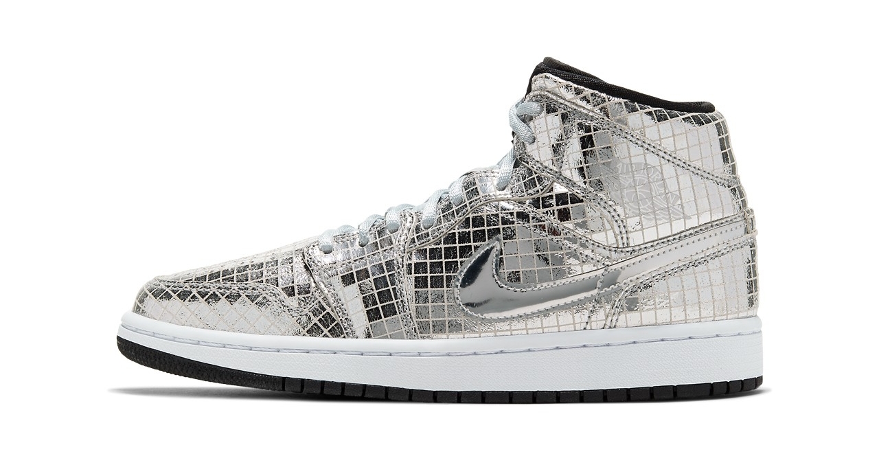 Nike ra mắt Air Jordan 1 'Flashing Lights' chói mắt