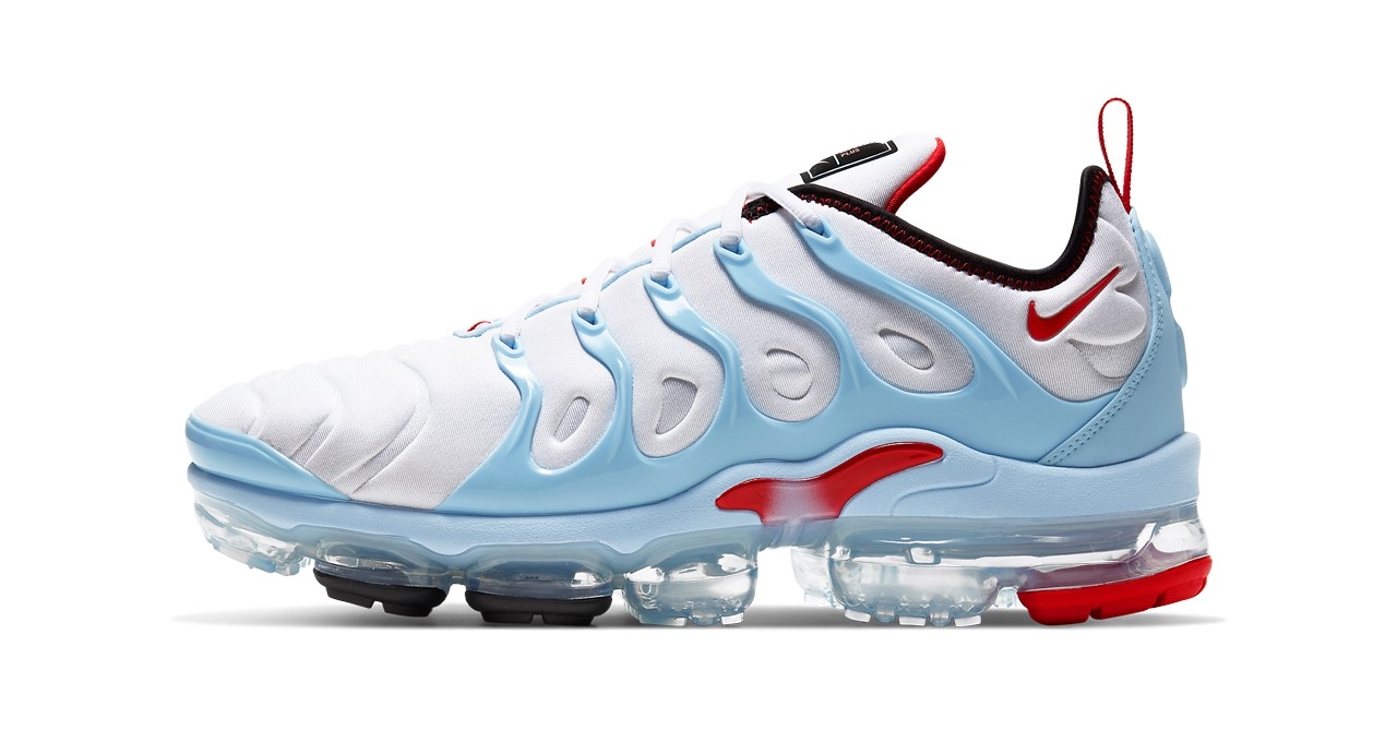 Nike tung ra VaporMax Plus chủ đề tình yêu với Chicago