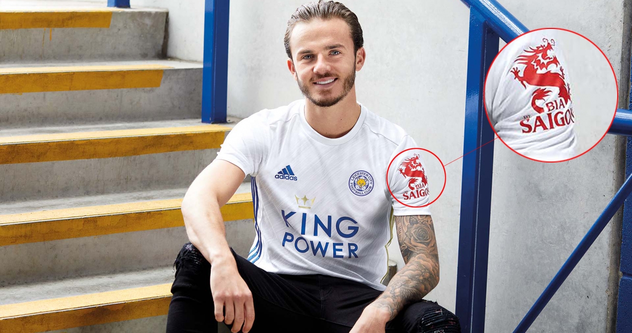 Logo Bia Sài Gòn trên áo sân khách 20/21 của Leicester