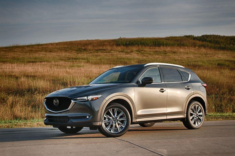 Mazda CX5 vượt mặt Honda CRV nhờ được giảm 50% thuế trước bạ