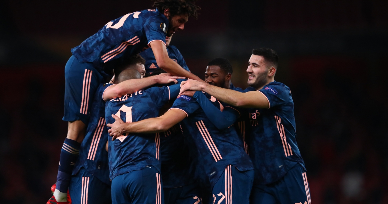 Arsenal 'hủy diệt' đối thủ trong cơn mưa bàn thắng
