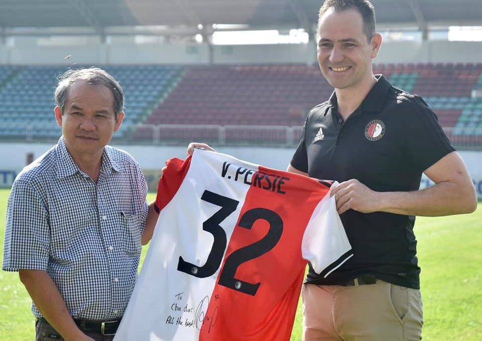 Hợp tác với Feyenoord, HAGL đưa khóa 4 sang châu Âu tập huấn