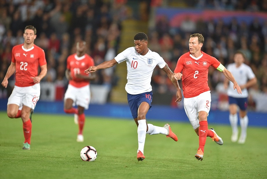 Lịch thi đấu bóng đá hôm nay 9/6: Anh đối đầu Thụy Sĩ