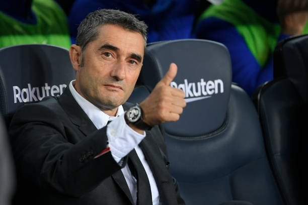 HLV Valverde 'chơi đẹp' với Barca dù bị sa thải