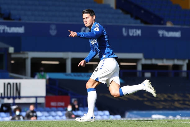 Đẳng cấp của James giúp Everton ngược dòng trận cầu 7 bàn thắng
