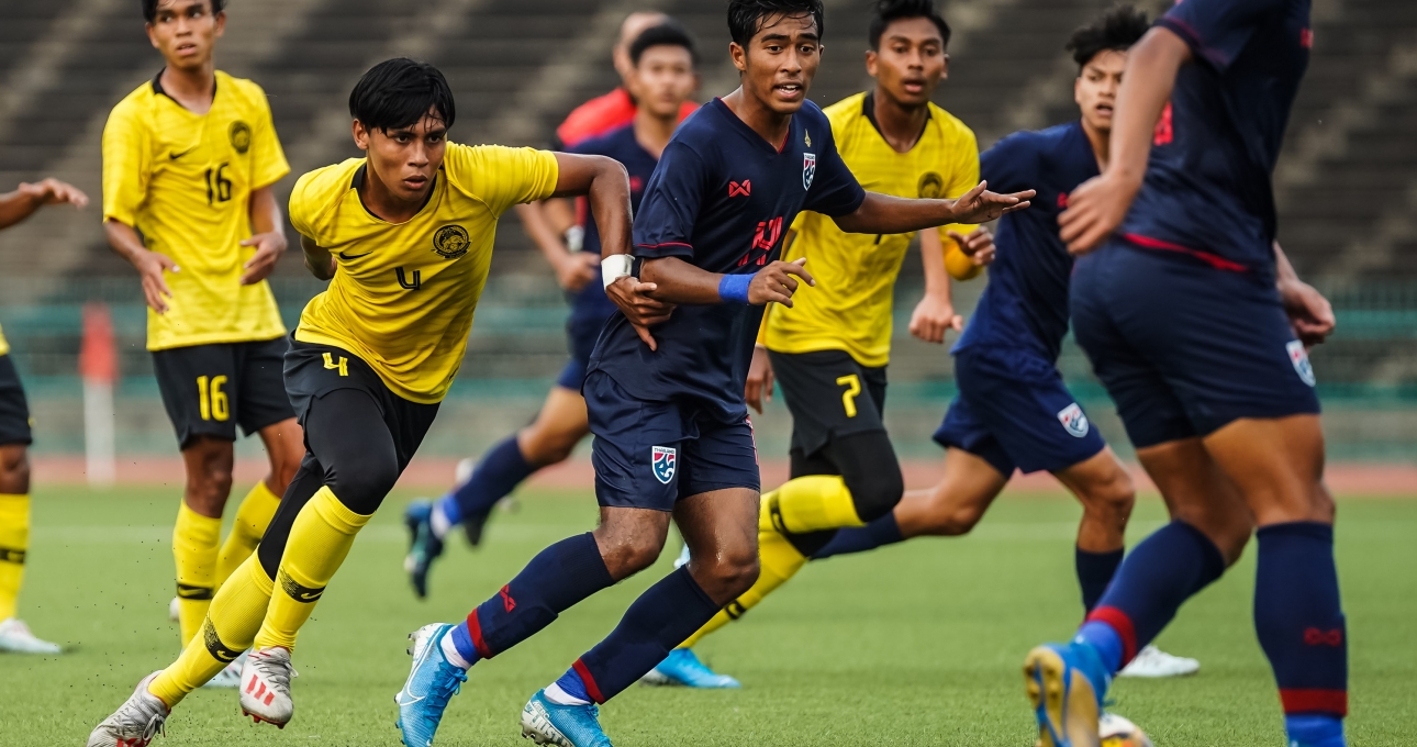 CĐV Thái Lan: 'Chúng ta nên học theo U19 Việt Nam'