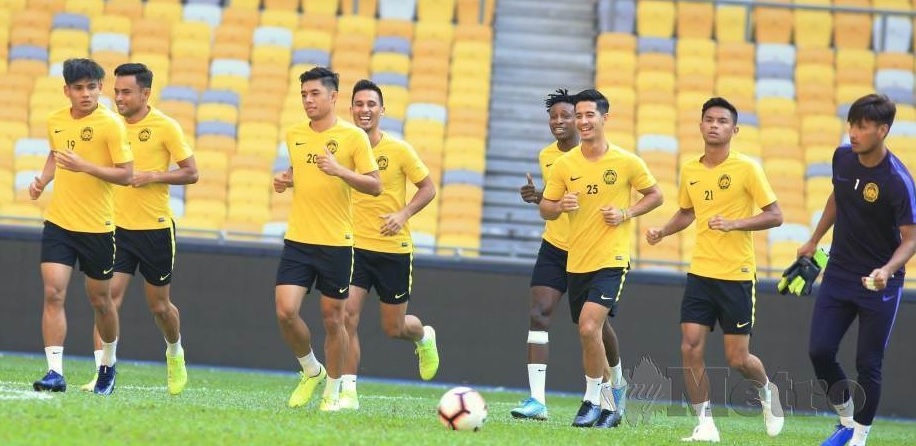 Malaysia tìm được 'quân xanh' chất lượng trước khi đấu Việt Nam?
