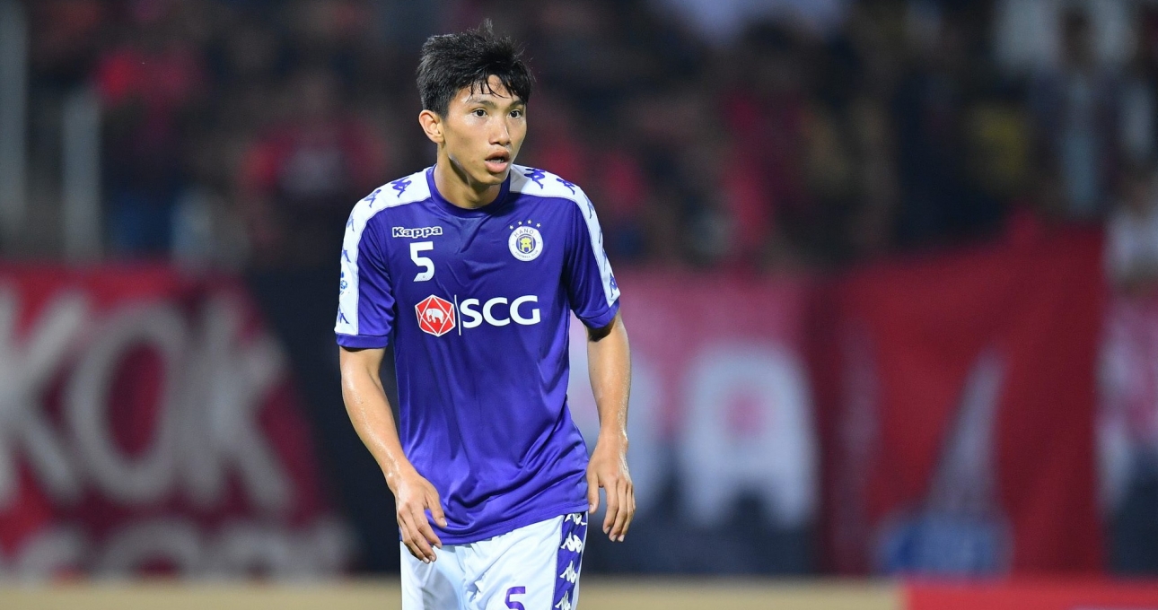 Đoàn Văn Hậu gặp khó trong việc trở về Việt Nam