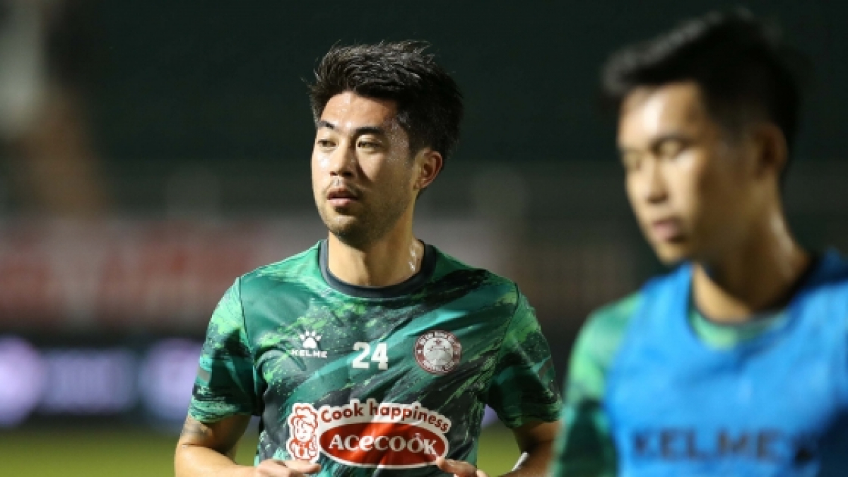 HLV châu Âu gọi Lee Nguyễn là 'quái vật'