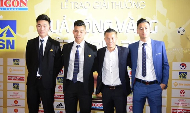 Xuân Trường hành động đầy ý nghĩa sau khi nhận giải QBB 2016